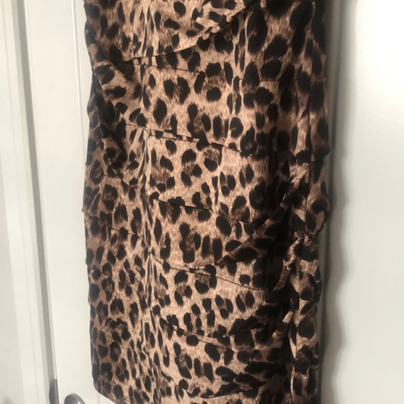 Leopard Print Bodycon - Picture 3 of 5